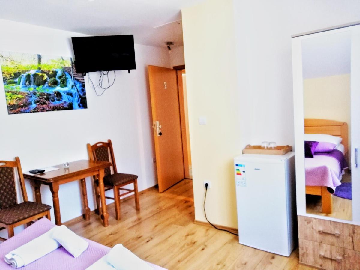 House Angie Hotell Jezerce Eksteriør bilde
